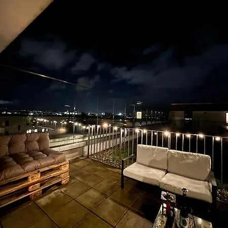 Apartment Zentrale Penthouse-wohnung Mit Dachterasse Und Flussblick *