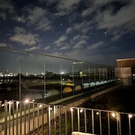 Zentrale Penthouse-wohnung Mit Dachterasse Und Flussblick * Mainz